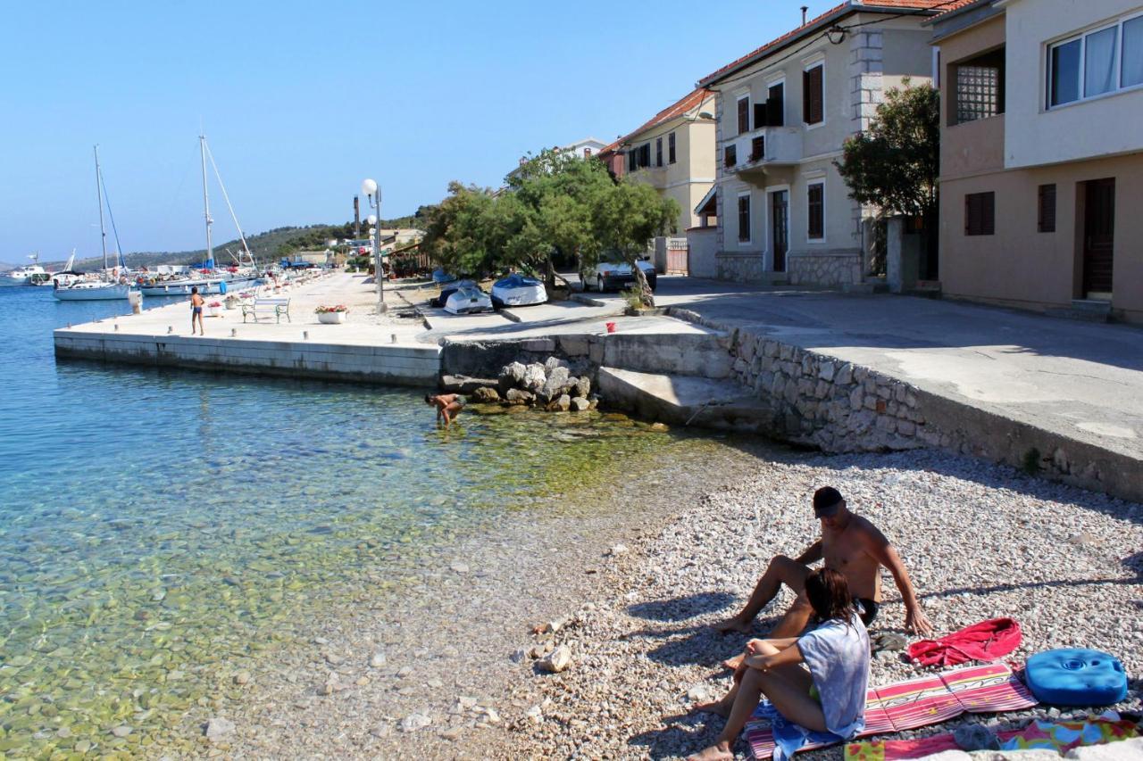 Apartments By The Sea Sali, Dugi Otok - 8121 Kültér fotó