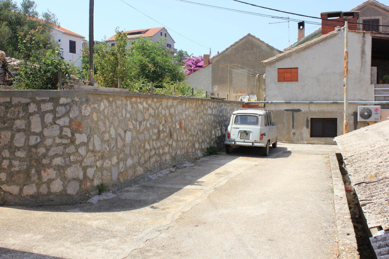 Apartments By The Sea Sali, Dugi Otok - 8121 Kültér fotó